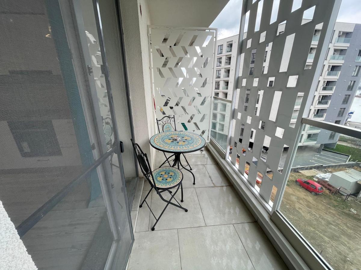 Grand Mamaia Lake Apartments คอนสตันซา ภายนอก รูปภาพ