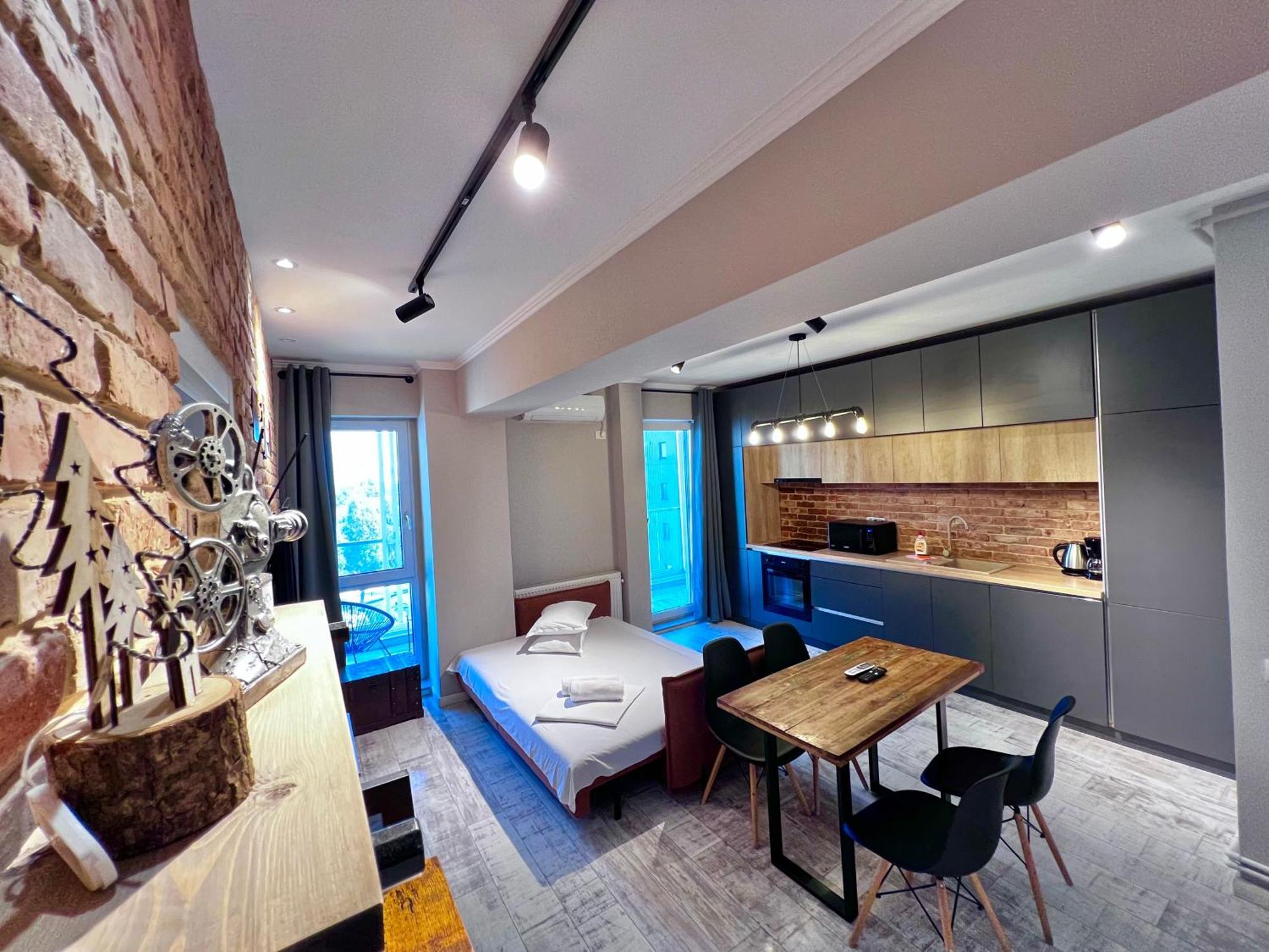 Grand Mamaia Lake Apartments คอนสตันซา ภายนอก รูปภาพ